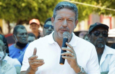 Candidato de oposição a Rodrigo Maia critica 